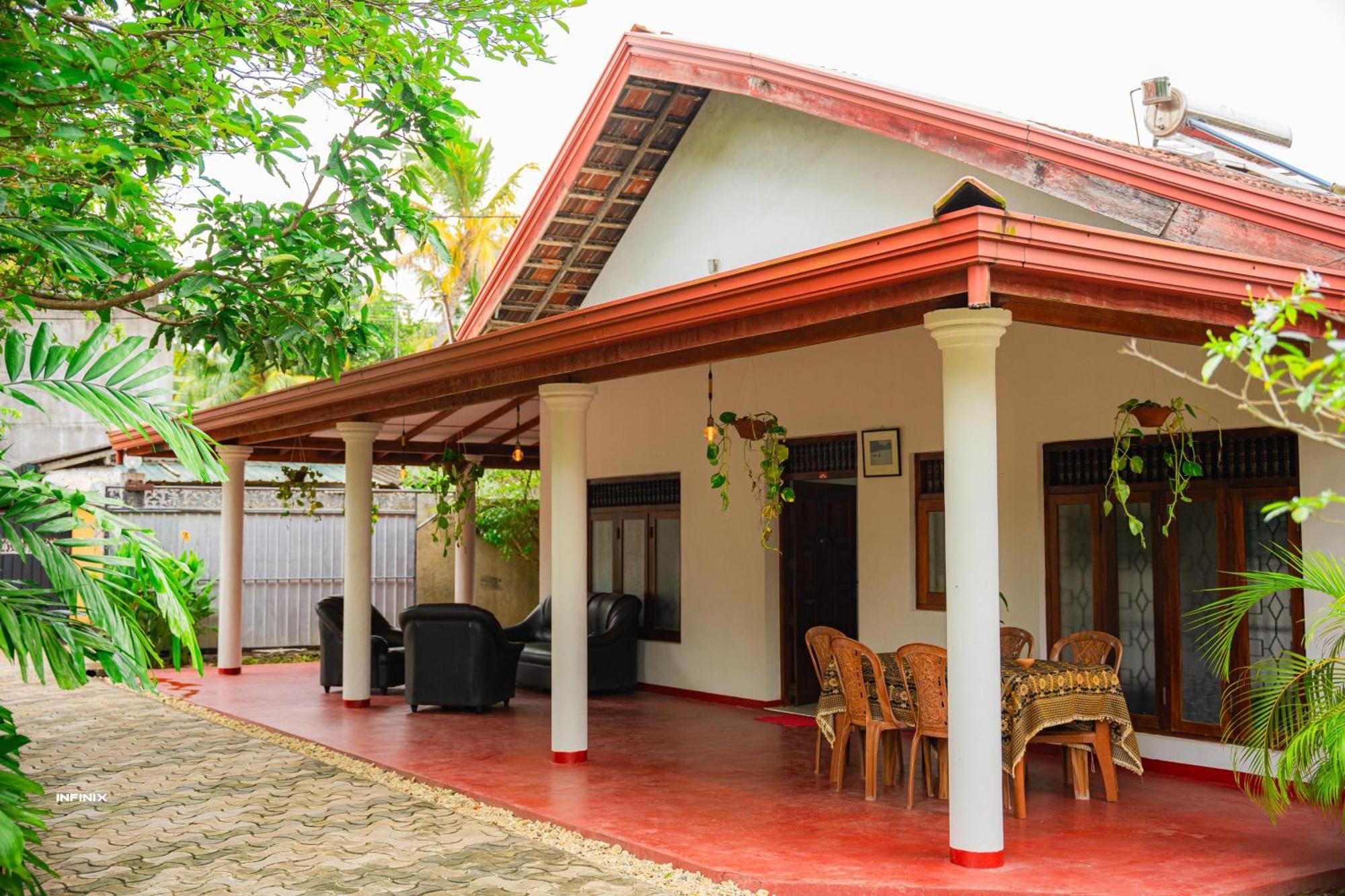 Hanguk Villa Mirissa Exterior photo